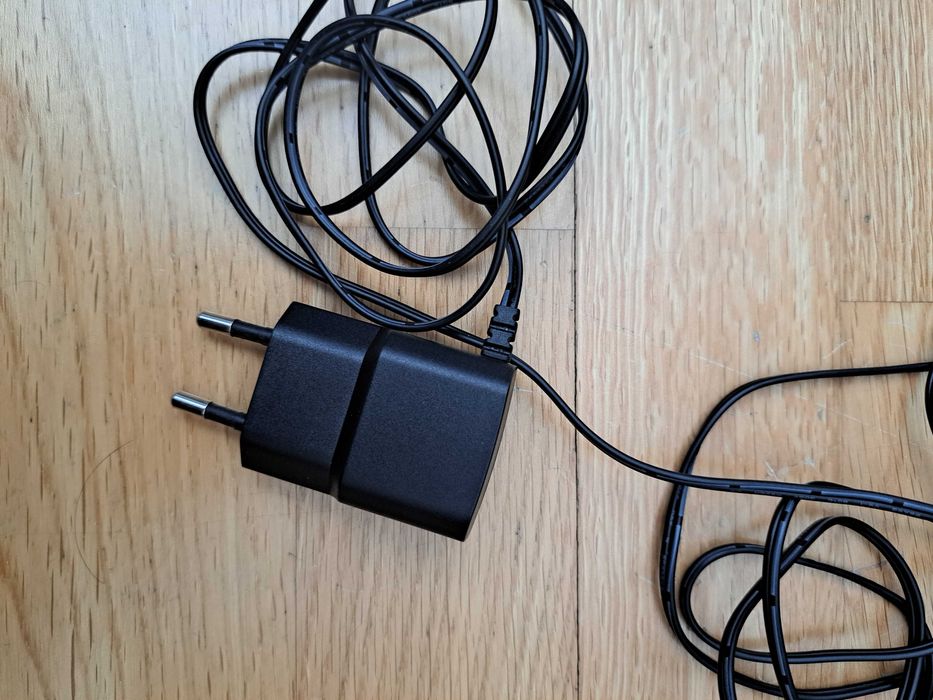 Carregador para Telemóvel - RJ-AS060450E00264585058567555123