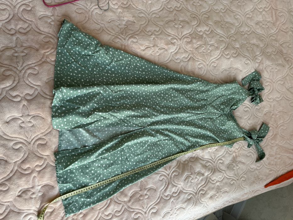 Сукня жіноча довга