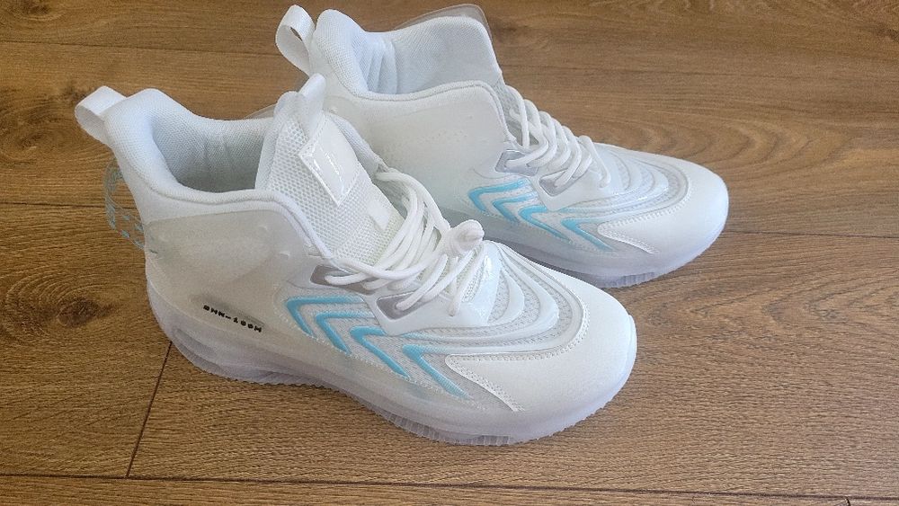Sneakersy, buty sportowe