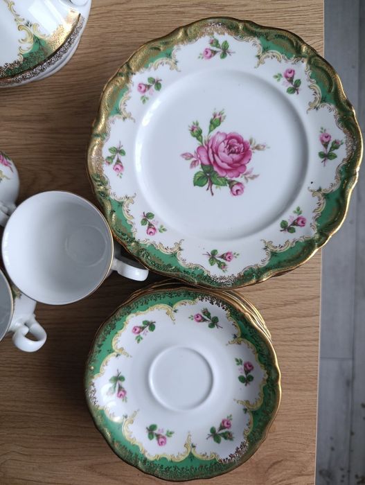 Zastawa stołowa serwis kawowy porcelana kwiaty