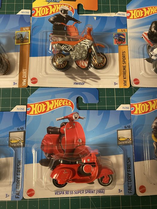 Hot Wheels lote motas