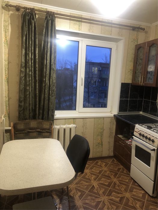 Сдам Квартиру Саксаганский район.Возле Скоростного.
