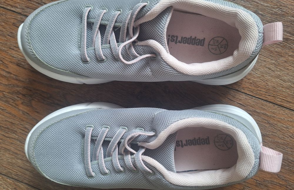 Buty dziewczęce 34 i 35