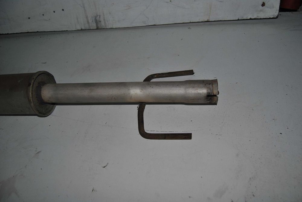 Tłumik środkowy Opel Corsa C 2002r