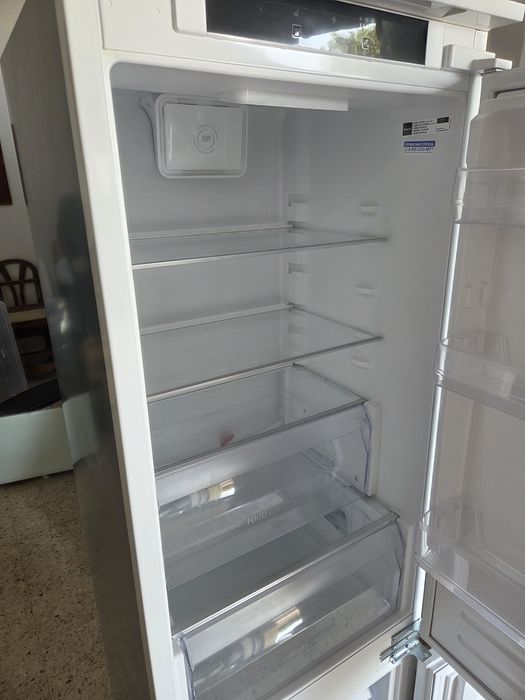 Frigorífico encastre Hotpoint BCB 7030 E C AA