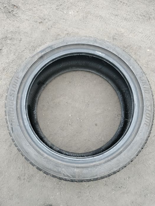 Opony wielosezon Bridgestone 225/45 r18