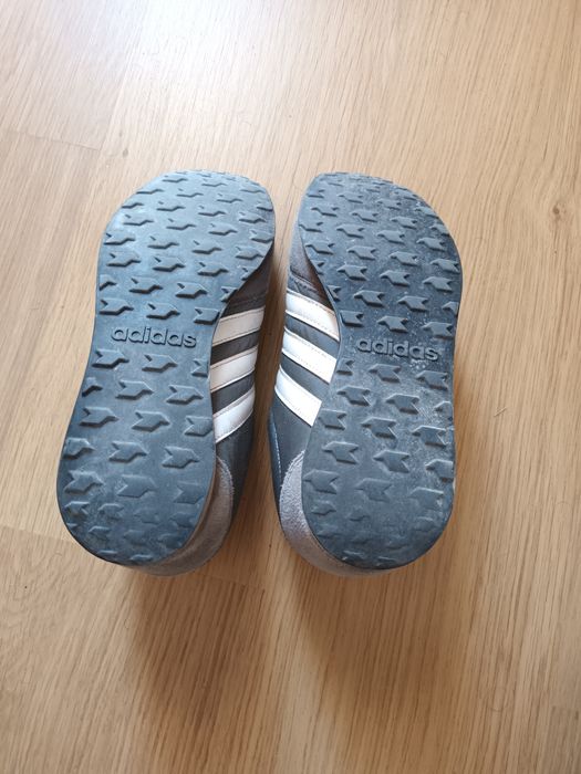 Tenis Adidas 41 ⅓ originais