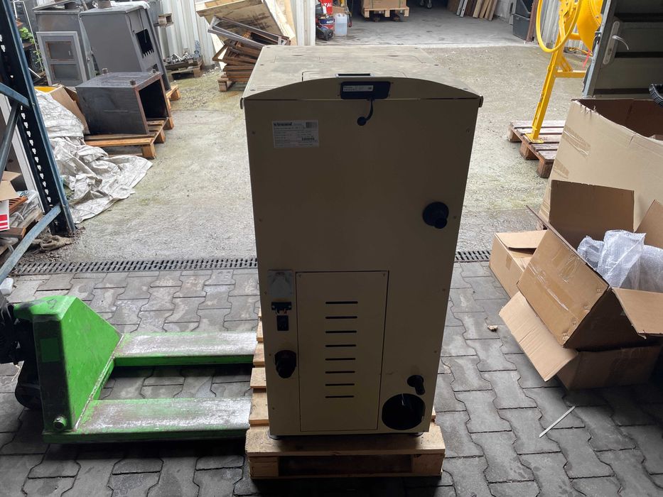 Piec na pellet z płaszczem TERMOMONT TOBY H 15kW Beżowy - II Gatunek