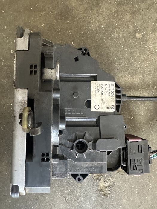 Fichedura da porta frente equerda fiat punto evo ano 2008
