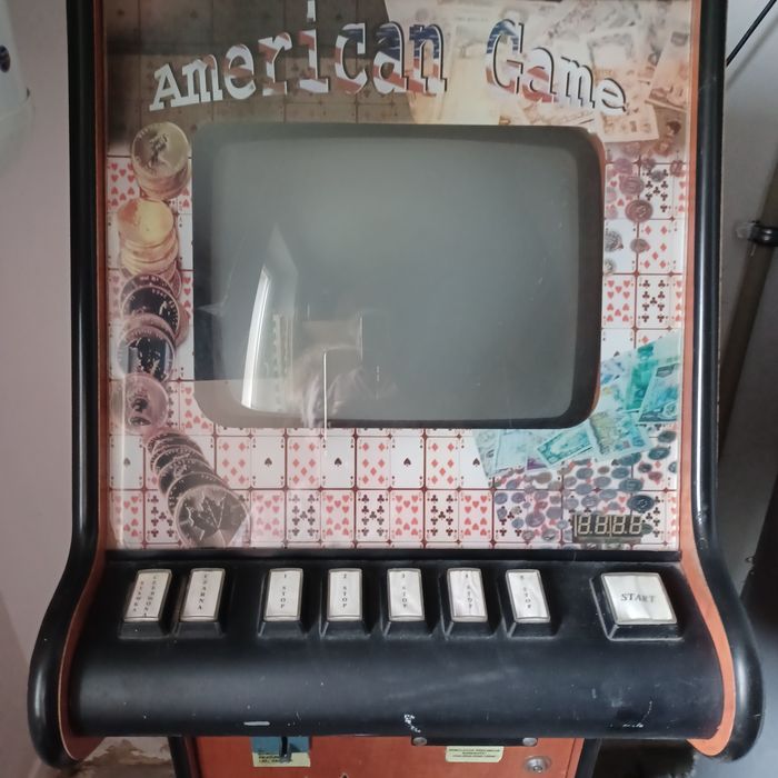 Gra American Game poker z lat 90 tych