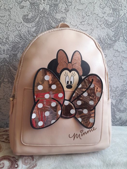 Продаю рюкзак-Minnie з бантиком