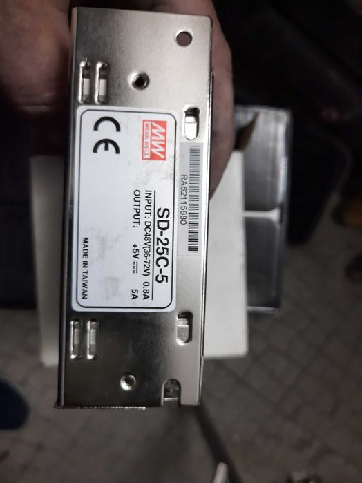 Conversor MEAN WELL SD-25C-5 / 25 W