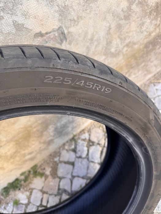 Hankook 225/45R19