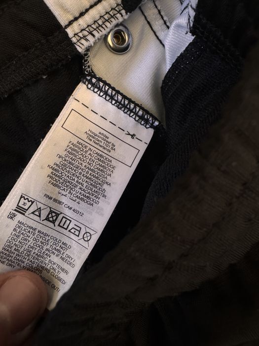 Spodnie z guzikami Adidas Triple Stripes