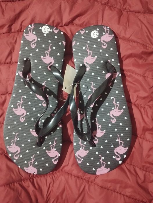 Фірмові шльопанці оригінал