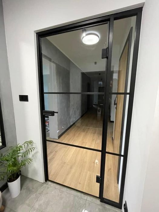 Szklane drzwi loft,szklane ściany,systemy przesuwne,scianki działowe