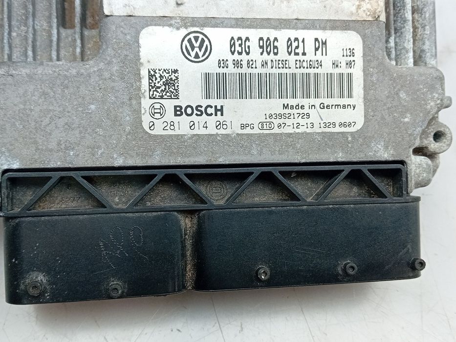 Centralina motor / ECU VOLKSWAGEN Golf IV Van (1J1)