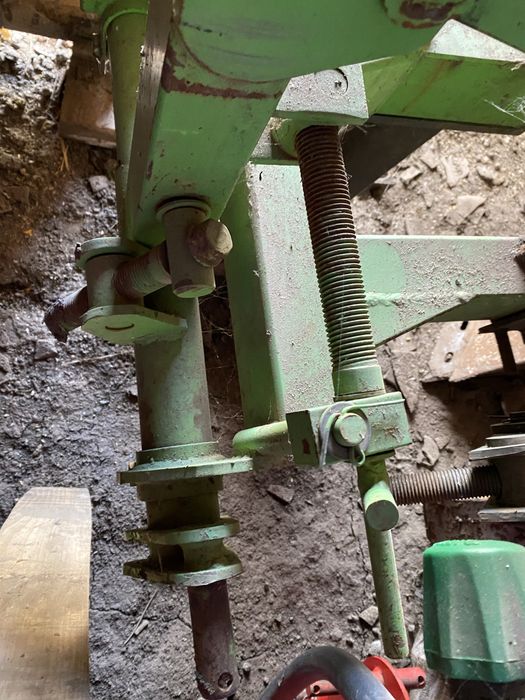 Плуги 2 корпуса