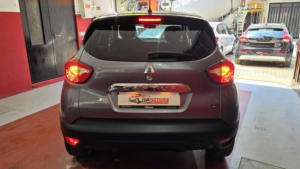 Renault Captur — fotografia 3