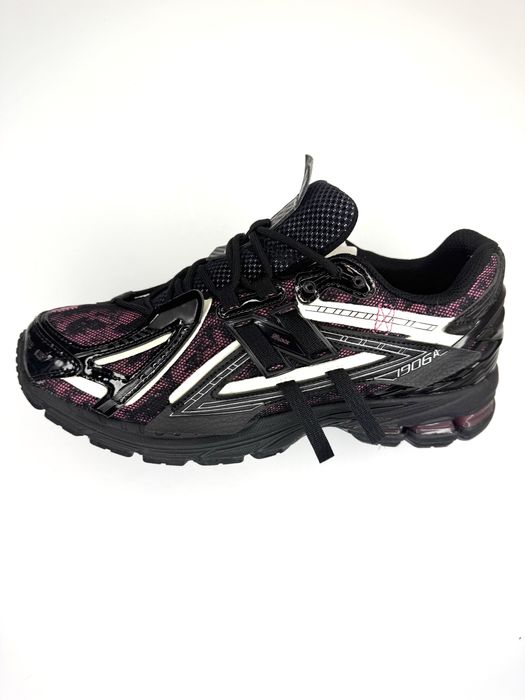 Кроссовки New Balance со светящимися вставками 44, 39 и 41 размеры