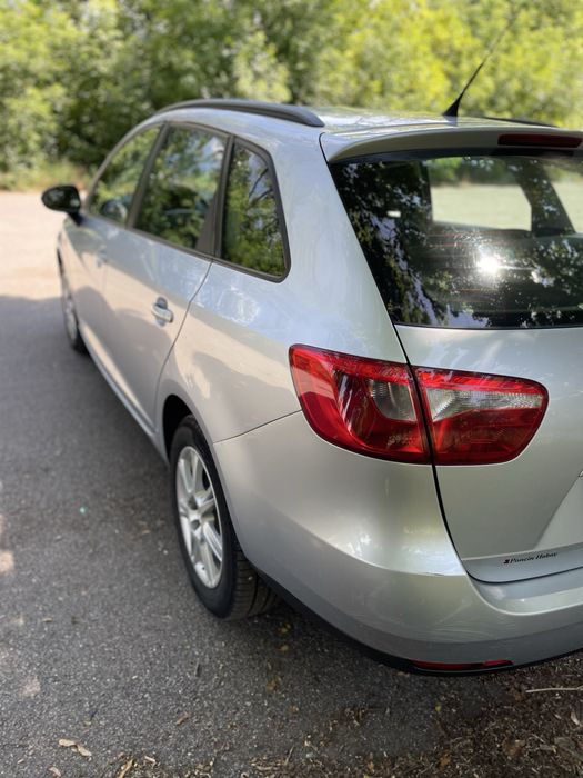 Seat ibiza 2011 рік