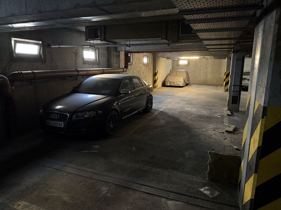 Dwa miejsca parkingowe Warszawa ul. Ceramiczna