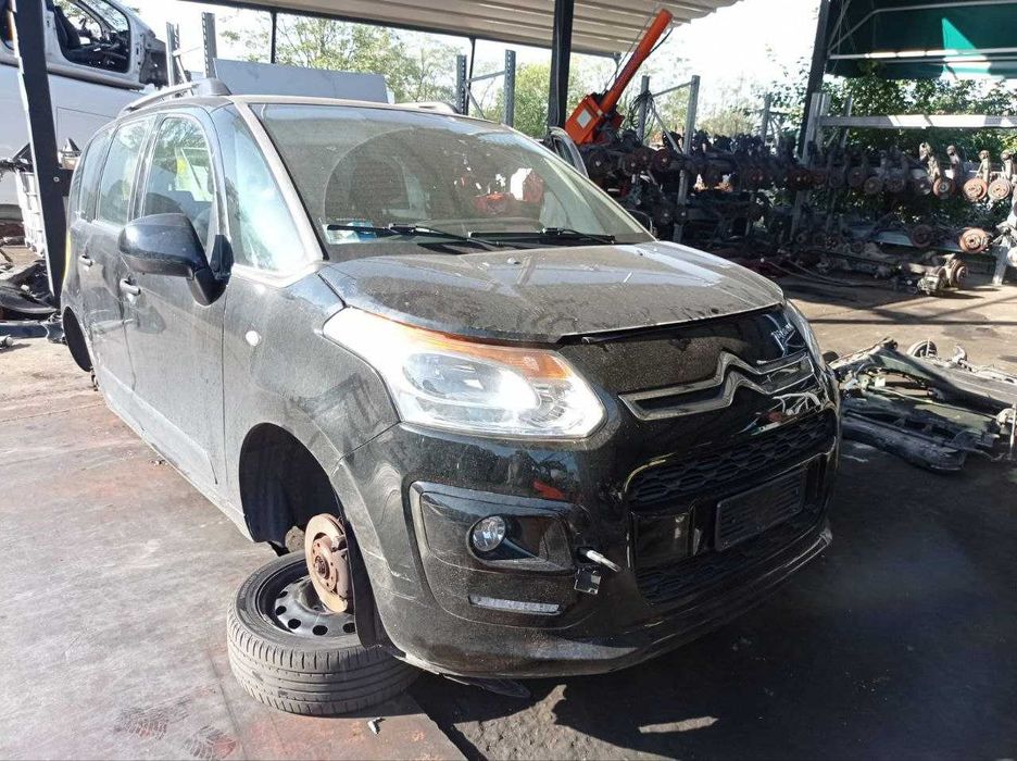 Розборка Citroen C3 Picasso Сітроен с3 пікассо мотор 1.6 HDI