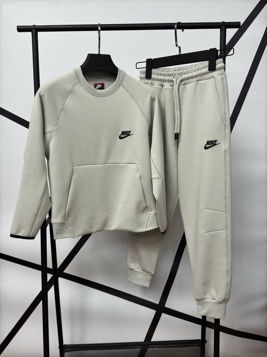 Підлітковий спортивний костюм Nike р140-170