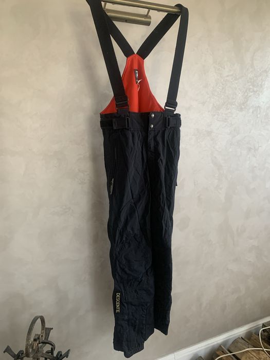 Продам мужской горнолыжный комбинезон Descente