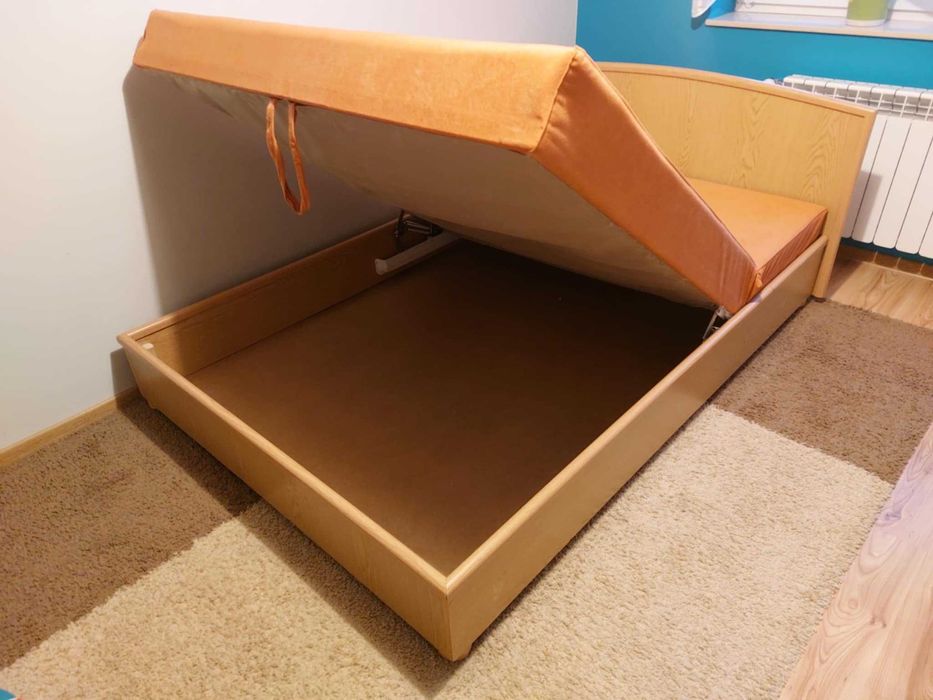 Łóżko sprzedam 200x140