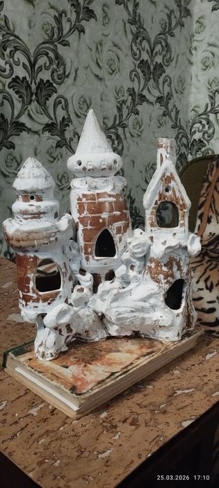 Замок для аквариума