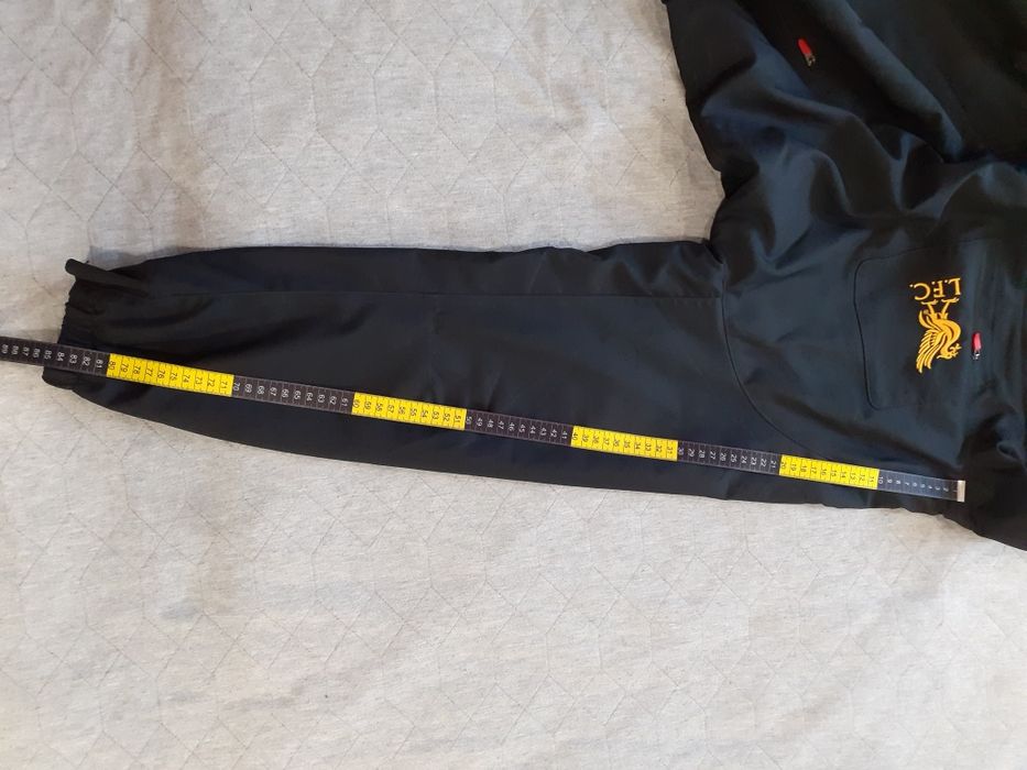 Kurtka Warrior Liverpool FC.