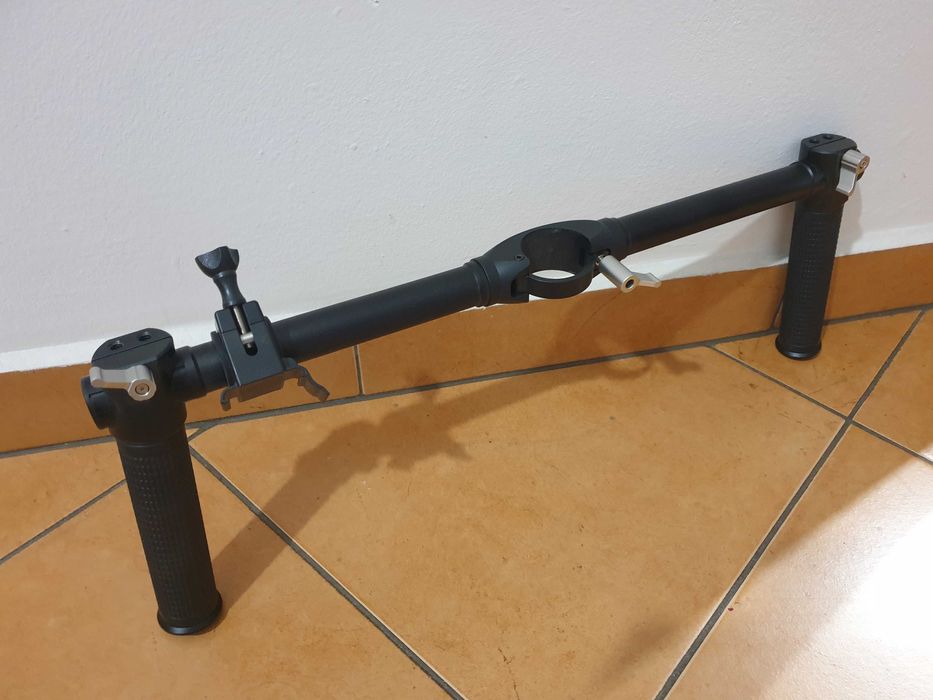 Uchwyt dwuręczny do gimbala