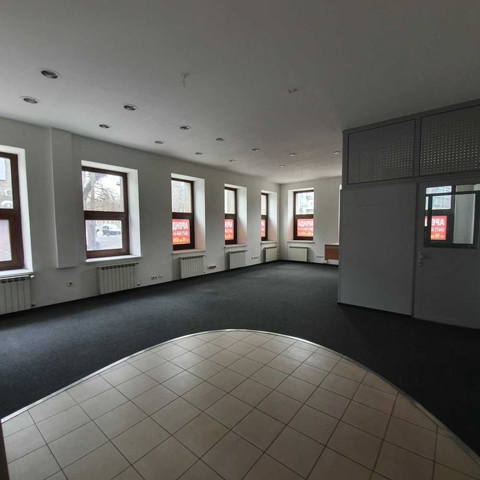Продаж бізнес-центру 2735 кв.м, вул. Січових Стрільців, 20 (Центр)