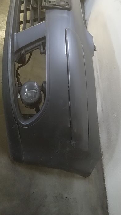 " Golf V Plus zderzak przedni LA7T