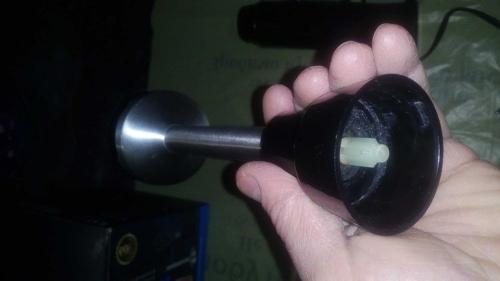 Продам Блендер в хорошем состоянии.