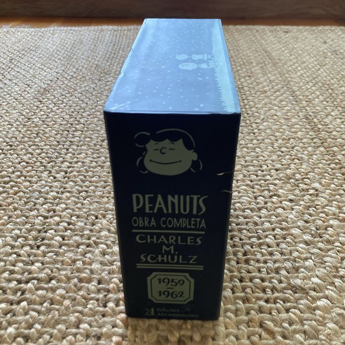 Peanuts Obra Completa III Schulz 1959-1962 Capa Dura + Caixa de Proteção Com Desenhos de Schulz