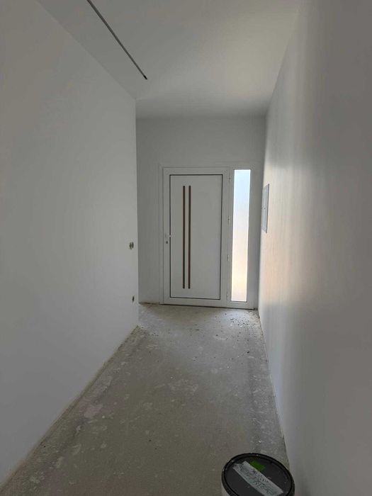 Moradia T4 geminada, térrea, com jardim e garagem em Condeixa-a-Nova
