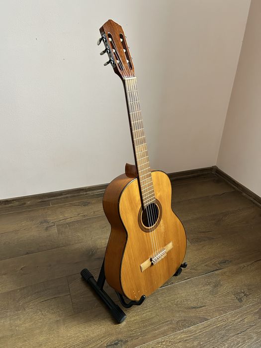 Класична гітара Cremona