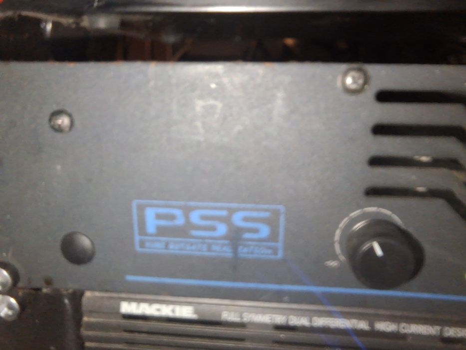 Sistema de Som PA Profissional Electro-Voice DeltaMax + Rack Amplificação
