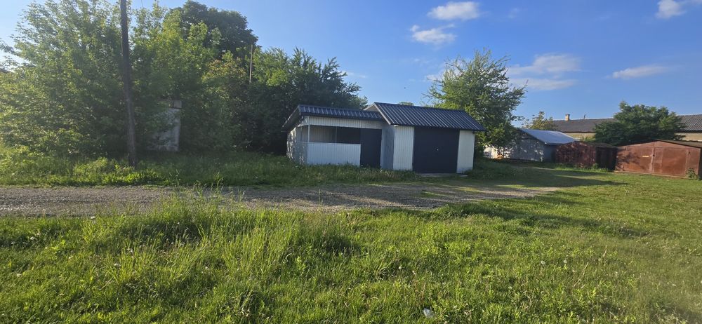 Продам великий гараж