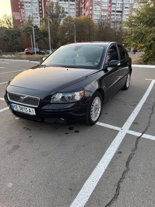 Продам автомобіль Volvo s40