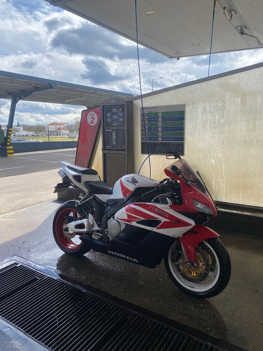 Honda cor 1000rr sc57