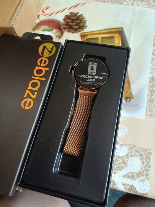 Sprzedam damski nowy smartwatch