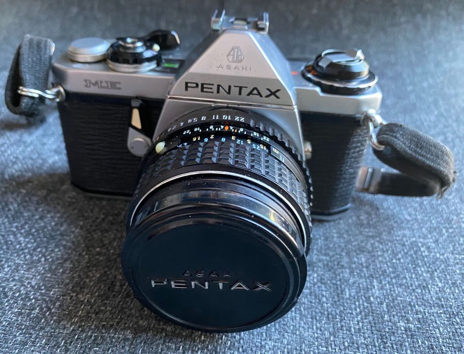 Câmara Fotográfica Pentax ME + Lente Ojetiva Zoom Pentax