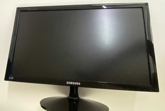 Monitor Samsung S24A300BL - excelente para gaming