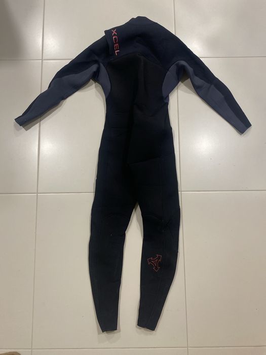 Fato Surf Xcel PHOENIX 4/3MM Black/Graphite/Black