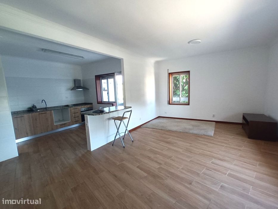 Apartamento T3 renovado na Cidade da Maia