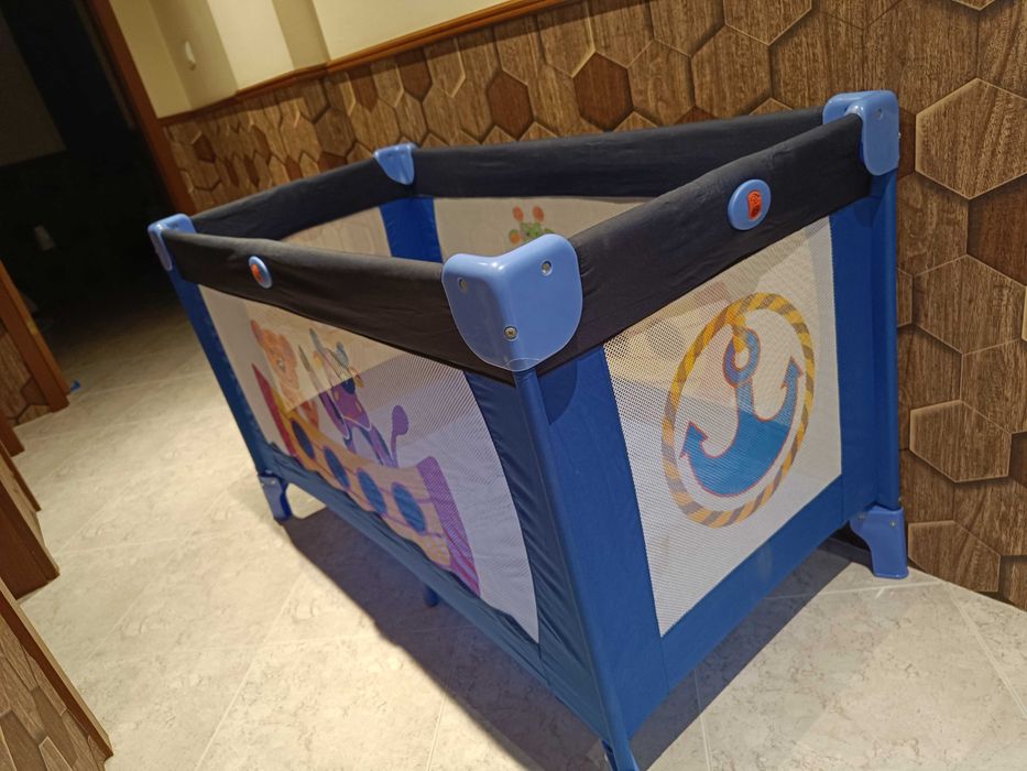 Berço de viagem criança