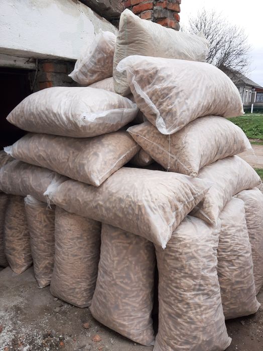 Продам кормоекструдат з кукурудзи та ячменю